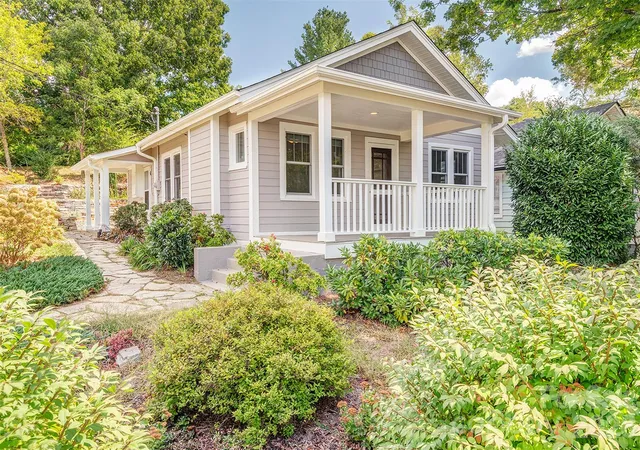 Photo 1 of Single family home for sale at 11 Temple Ave, Asheville, NC 28804 | MLS# 4421842 | Listing updated on 2026-09-18