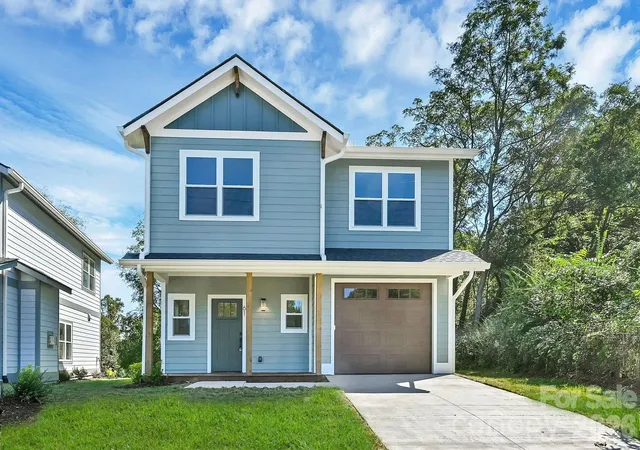 Photo 1 of Single family home for sale at 61 1st Street, Asheville, NC 28803 | MLS# 4421856 | Listing updated on 2026-09-19