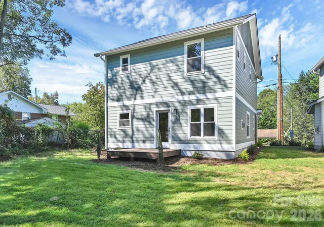 Photo 3 of Single family home for sale at 61 1st Street, Asheville, NC 28803 | MLS# 4421856 | Listing updated on 2026-09-19