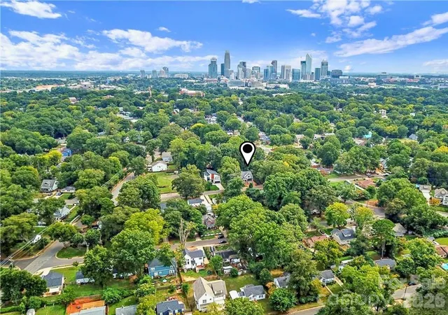 Photo 34 of Single family home for sale at 129 S Gardner Ave, Charlotte, NC 28208 | MLS# 4421859 | Listing updated on 2026-10-08