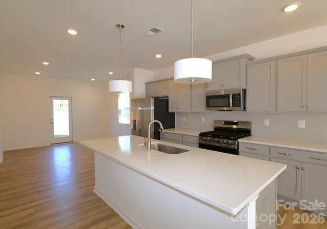 Photo 2 of Single family home for sale at 1533 Kate Cecil Way, York, SC 29745 | MLS# 4421876 | Listing updated on 2026-09-28