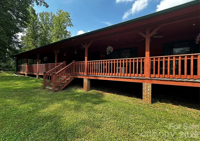 Photo 1 of Single family home for sale at 995 Bethel School Rd, Clover, SC 29710 | MLS# 4421886 | Listing updated on 2026-09-30