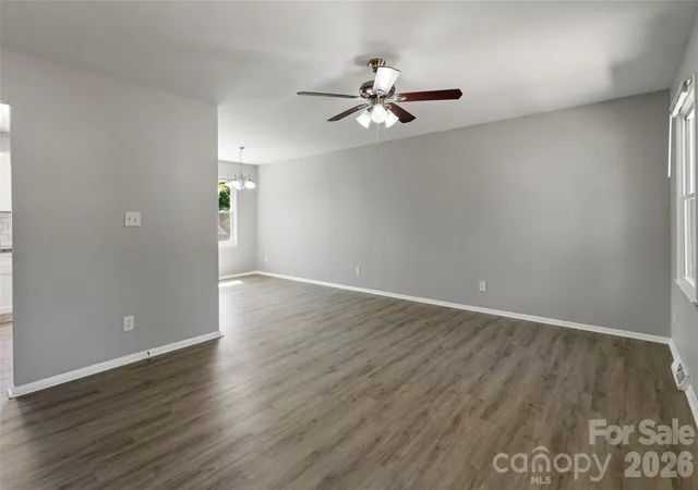 Photo 2 of Single family home for sale at 7100 Covecreek Dr, Charlotte, NC 28215 | MLS# 4421896 | Listing updated on 2026-09-15