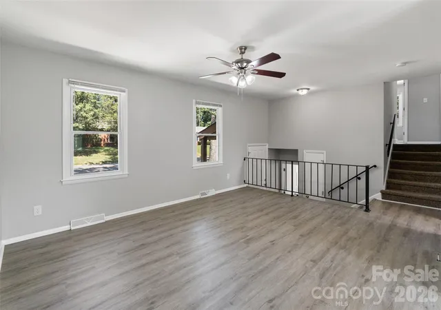 Photo 4 of Single family home for sale at 7100 Covecreek Dr, Charlotte, NC 28215 | MLS# 4421896 | Listing updated on 2026-09-15