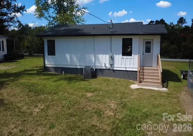 Photo 3 of Single family home for sale at 108 Maplewood Knoll Dr #14, East Flat Rock, NC 28726 | MLS# 4421914 | Listing updated on 2026-09-25