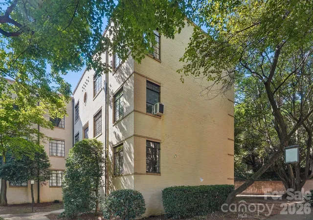 Photo 3 of Condo for sale at 1121 Myrtle Ave #28 (C4 Bldg), Charlotte, NC 28203 | MLS# 4421930 | Listing updated on 2026-10-08