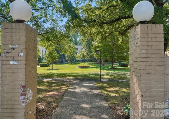 Listing Photo 5 - Condo for sale in building located at 1121 Myrtle Ave, Charlotte, NC 28203 - Unit #28 (C4 Bldg)