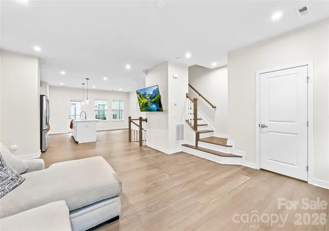 Photo 4 of Townhouse for sale at 563 Nantahala Dr, Charlotte, NC 28211 | MLS# 4421932 | Listing updated on 2026-10-18