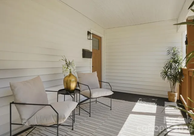 Photo 2 of Single family home for sale at 2204 Rozzelles Fry Rd, Charlotte, NC 28208 | MLS# 4421942 | Listing updated on 2026-09-06