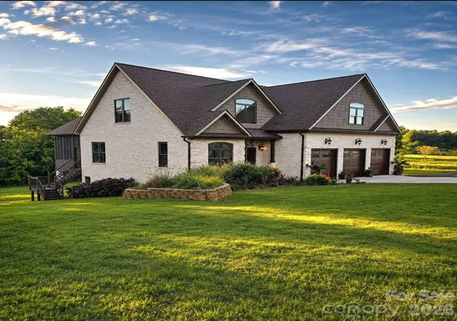 Photo 2 of Single family home for sale at 3233 Hahn Scott Rd, Mount Pleasant, NC 28124 | MLS# 4421971 | Listing updated on 2026-09-16