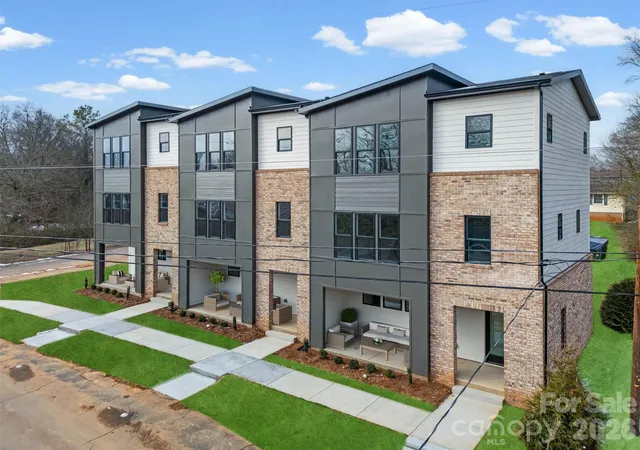 Photo 3 of Townhouse for sale at 401 N Lee St #B, Mount Holly, NC 28120 | MLS# 4421999 | Listing updated on 2026-10-01