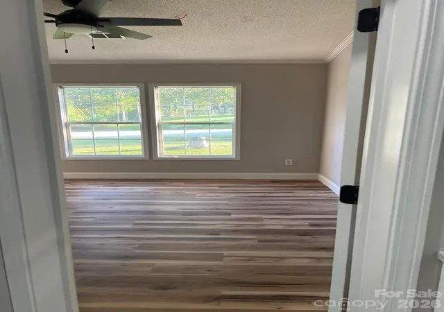 Photo 3 of Single family home for sale at 322 Woodcrest Dr, York, SC 29745 | MLS# 4422008 | Listing updated on 2026-10-11