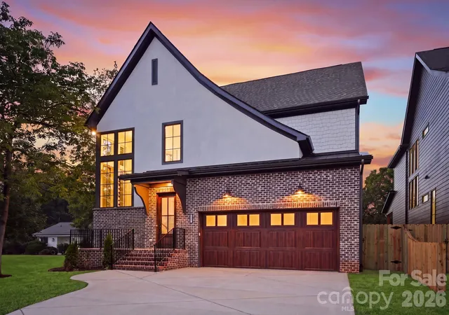 Photo 1 of Single family home for sale at 1115 Lomax Ave, Charlotte, NC 28211 | MLS# 4422009 | Listing updated on 2026-09-30