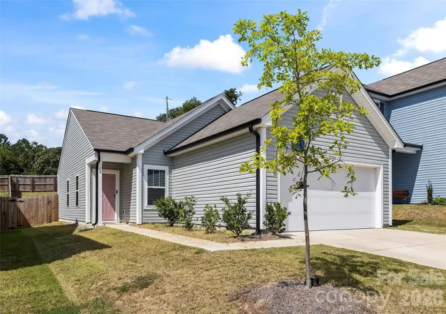 Photo 1 of Single family home for sale at 72 Cobbler Dr, Peachland, NC 28133 | MLS# 4422022 | Listing updated on 2026-09-13