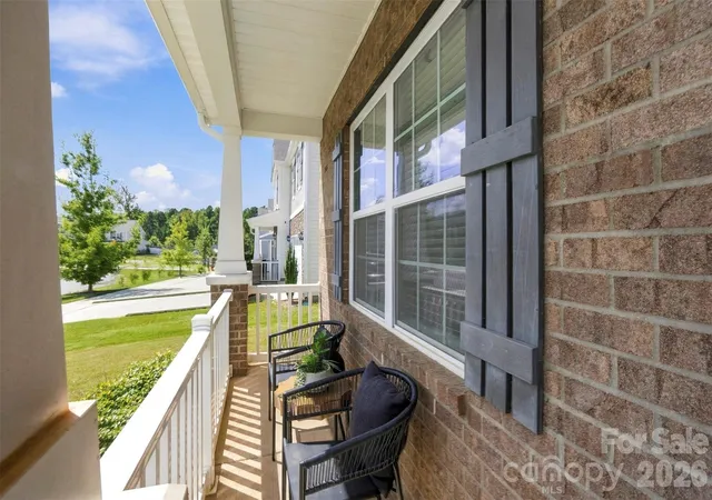 Photo 4 of Single family home for sale at 7572 Nolen Farm Dr, Gastonia, NC 28056 | MLS# 4422032 | Listing updated on 2026-09-26