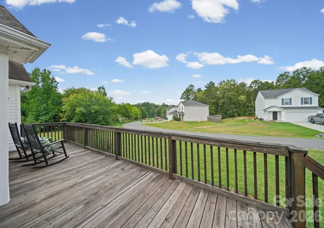 Photo 4 of Single family home for sale at 708 Paint Cir, Oakboro, NC 28129 | MLS# 4422036 | Listing updated on 2026-09-22