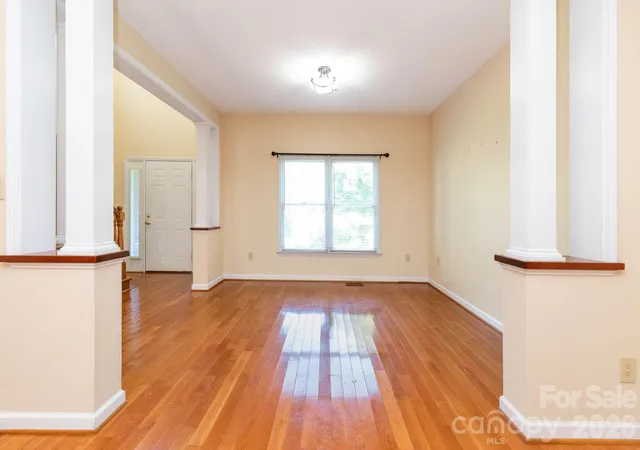 Photo 3 of Single family home for sale at 2507 Ashley Ct, Belmont, NC 28012 | MLS# 4422054 | Listing updated on 2026-10-03