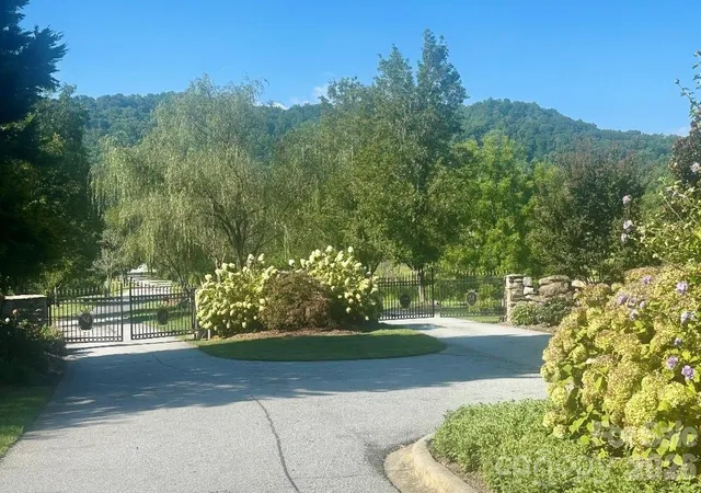 Photo 1 of Land for sale at 117 Sovereign Ln, Fairview, NC 28730 | MLS# 4422056 | Listing updated on 2026-09-08