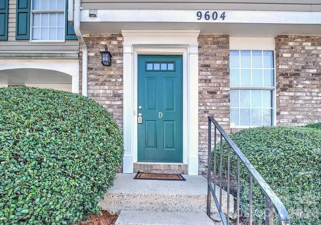 Photo 2 of Condo for sale at 9604 Vinca Cir, Charlotte, NC 28213 | MLS# 4422057 | Listing updated on 2026-09-06