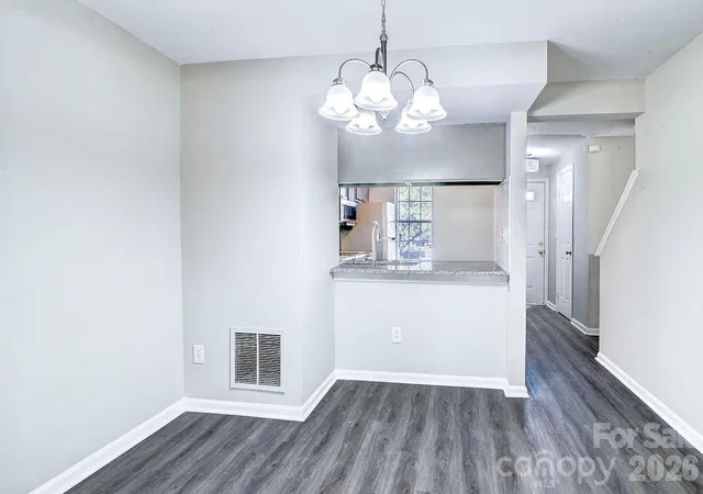 Listing Photo 4 - Condo for sale in building located at 9604 Vinca Cir, Charlotte, NC 28213 - Unit #D