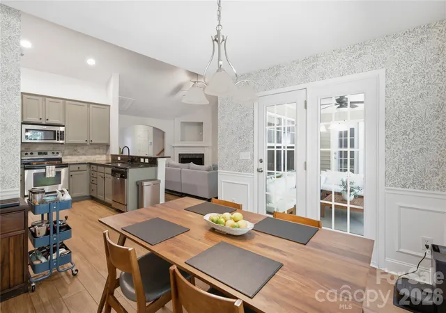 Photo 3 of Sale Pending at 9533 Brighthaven Ln, Charlotte, NC 28214 | MLS# 4422080 | Listing updated on 2026-09-20