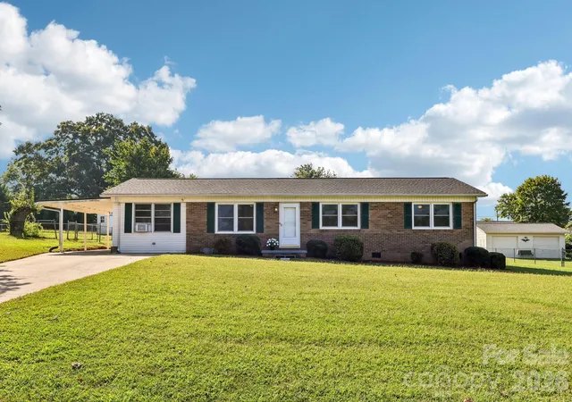 Photo 1 of Single family home for sale at 5111 Hawthorne Ln, Shelby, NC 28152 | MLS# 4422090 | Listing updated on 2026-09-08