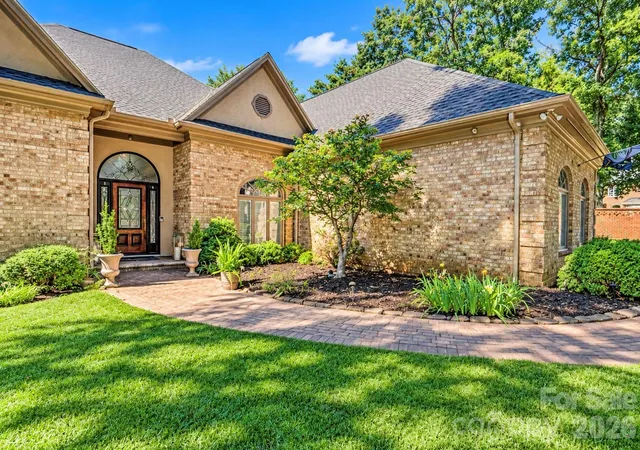 Photo 1 of Single family home for sale at 4124 Old Crse Dr, Charlotte, NC 28277 | MLS# 4422124 | Listing updated on 2026-10-01