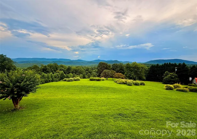 Photo 3 of Single family home for sale at 93 Orchard Hl, Saluda, NC 28773 | MLS# 4422126 | Listing updated on 2026-10-03
