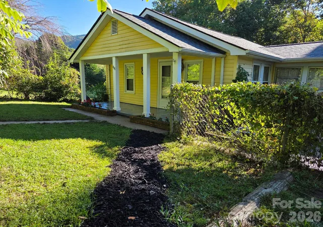 Photo 1 of Single family home for sale at 408 Mccoy Cvs Rd, Black Mountain, NC 28711 | MLS# 4422151 | Listing updated on 2026-10-06