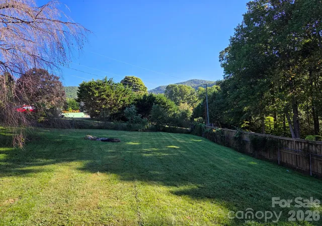 Photo 4 of Single family home for sale at 408 Mccoy Cvs Rd, Black Mountain, NC 28711 | MLS# 4422151 | Listing updated on 2026-10-06