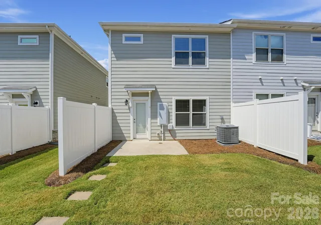 Photo 3 of Townhouse for sale at 918 Sagecroft Ln, Indian Trail, NC 28079 | MLS# 4422152 | Listing updated on 2026-10-16
