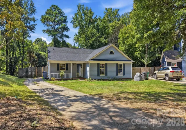 Photo 1 of Single family home for sale at 4301 Claybury Ct, Charlotte, NC 28227 | MLS# 4422172 | Listing updated on 2026-10-20