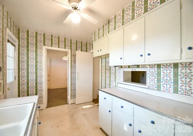 Photo 3 of Single family home for sale at 4547 Woodlark Ln, Charlotte, NC 28211 | MLS# 4422173 | Listing updated on 2026-09-06