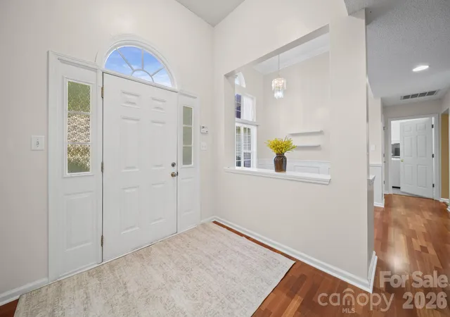 Photo 3 of Single family home for sale at 6414 Goldenblush Cir, Charlotte, NC 28269 | MLS# 4422176 | Listing updated on 2026-10-29