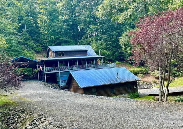Photo 3 of Single family home for sale at 188 Lexington Dr, Fleetwood, NC 28626 | MLS# 4422177 | Listing updated on 2026-09-27