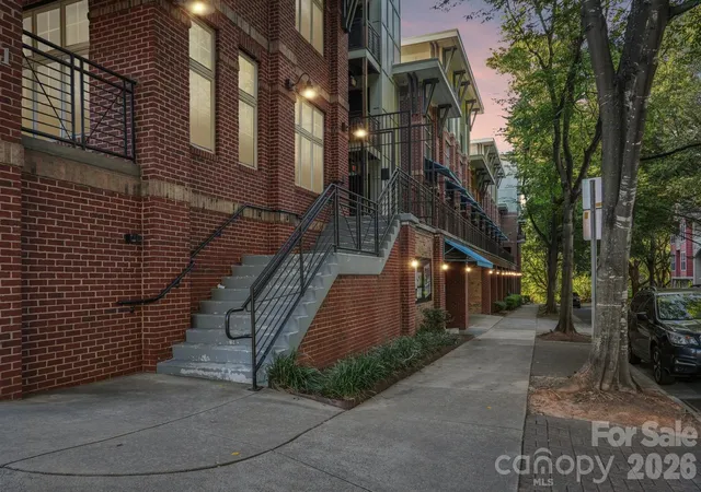 Photo 2 of Condo for sale at 1101 W 1st Street #301, Charlotte, NC 28202 | MLS# 4422195 | Listing updated on 2026-09-20
