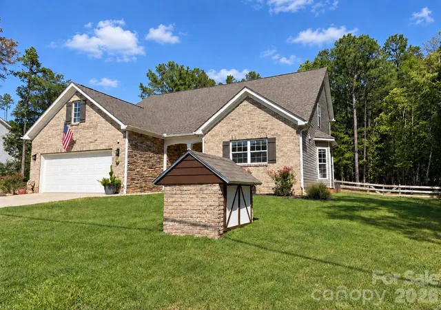 Photo 2 of Single family home for sale at 9201 Providence Rd S, Waxhaw, NC 28173 | MLS# 4422209 | Listing updated on 2026-10-02