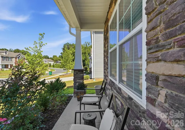 Photo 4 of Single family home for sale at 6204 Ellimar Fld Dr, Charlotte, NC 28215 | MLS# 4422210 | Listing updated on 2026-10-06