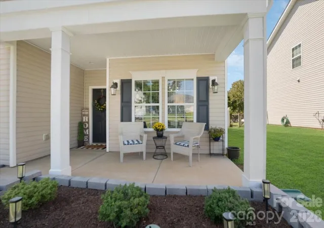 Photo 3 of Single family home for sale at 4007 Clover Rd NW, Concord, NC 28027 | MLS# 4422223 | Listing updated on 2026-09-12