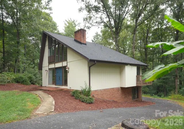 Photo 2 of Single family home for sale at 7 Brookwood Ln, Taylorsville, NC 28681 | MLS# 4422227 | Listing updated on 2026-10-02