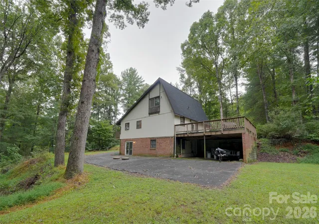 Photo 3 of Single family home for sale at 7 Brookwood Ln, Taylorsville, NC 28681 | MLS# 4422227 | Listing updated on 2026-10-02