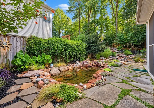 Photo 4 of Single family home for sale at 15011 Bridle Tr Ln, Pineville, NC 28134 | MLS# 4422263 | Listing updated on 2026-10-04