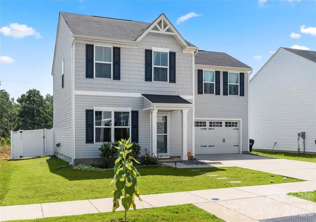 Photo 1 of Single family home for sale at 4101 Wild Ridge Dr, Charlotte, NC 28215 | MLS# 4422271 | Listing updated on 2026-09-15