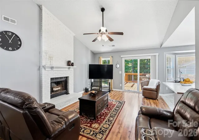 Photo 3 of Single family home for sale at 9209 Plashet Ln, Mint Hill, NC 28227 | MLS# 4422275 | Listing updated on 2026-09-12