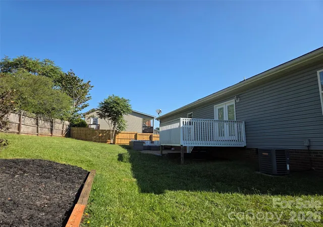 Photo 2 of Single family home for sale at 10 Miss Julia Way, Granite Falls, NC 28630 | MLS# 4422283 | Listing updated on 2026-10-01