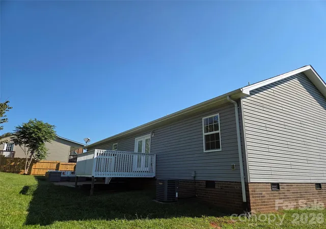 Photo 3 of Single family home for sale at 10 Miss Julia Way, Granite Falls, NC 28630 | MLS# 4422283 | Listing updated on 2026-10-01