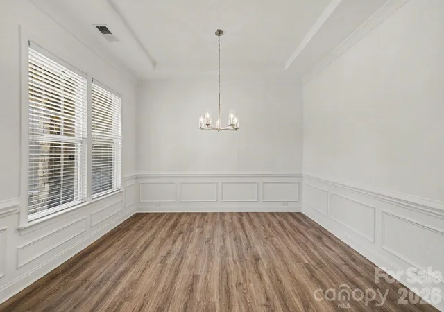 Photo 4 of Single family home for sale at 17920 Culross Ln, Charlotte, NC 28278 | MLS# 4422290 | Listing updated on 2026-09-23