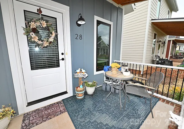 Photo 3 of Single family home for sale at 28 Cottage Ct, Granite Falls, NC 28630 | MLS# 4422301 | Listing updated on 2026-09-28