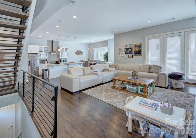 Photo 3 of Condo for sale at 914 Westbrook Dr #A, Charlotte, NC 28202 | MLS# 4422304 | Listing updated on 2026-09-26
