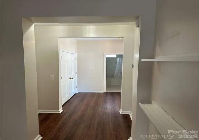 Photo 2 of Single family home for sale at 6429 Sackett Way, Charlotte, NC 28269 | MLS# 4422308 | Listing updated on 2026-10-02